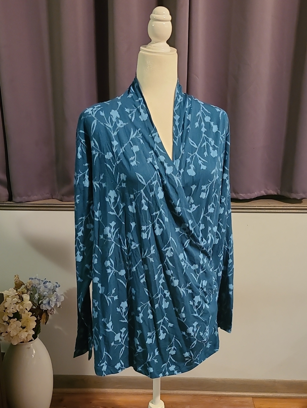 Land's End NWOT Women's Teal Blue Floral Draped Front Top XL